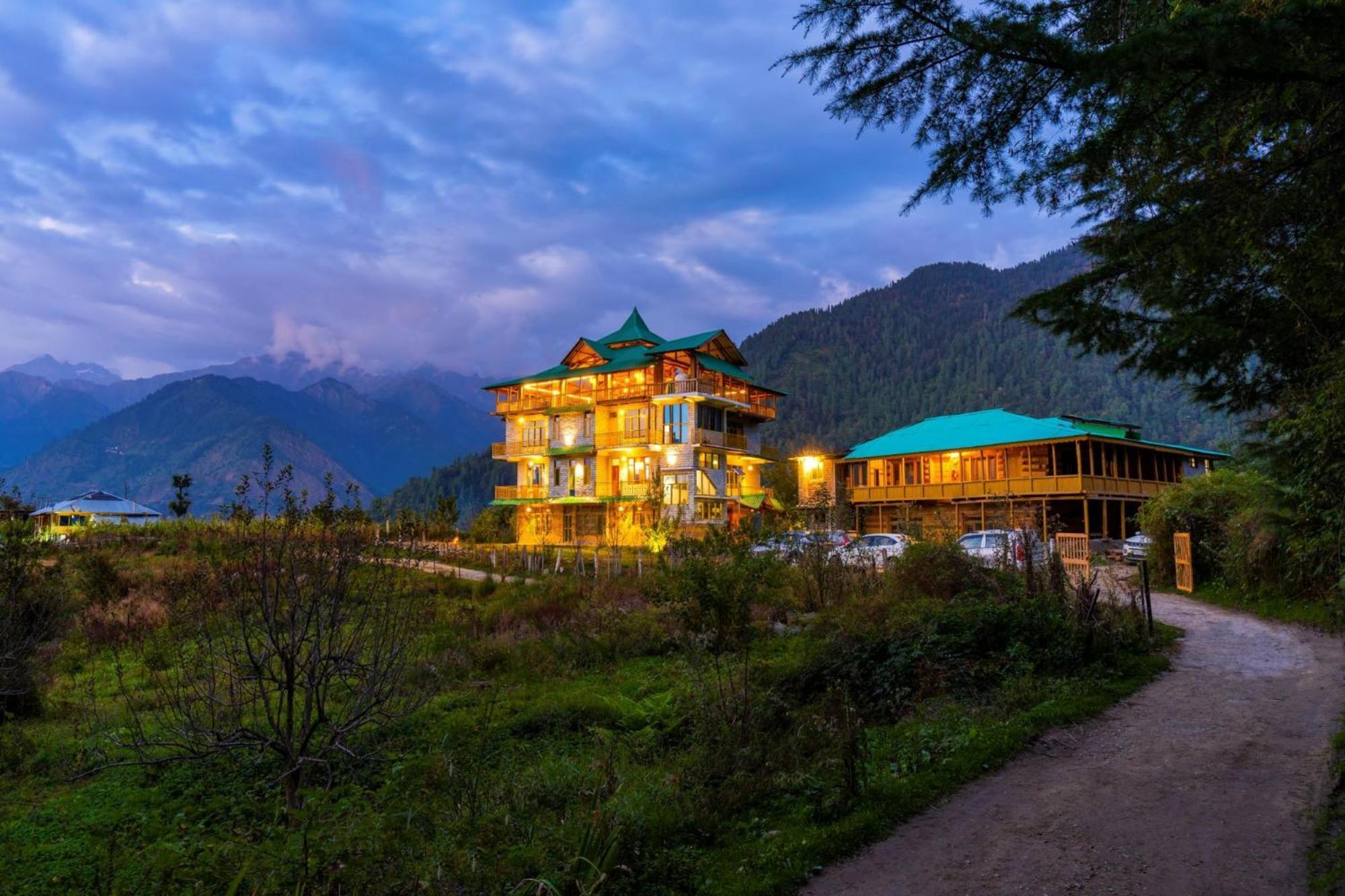 Zostel Shangarh, Kullu Sainj Extérieur photo